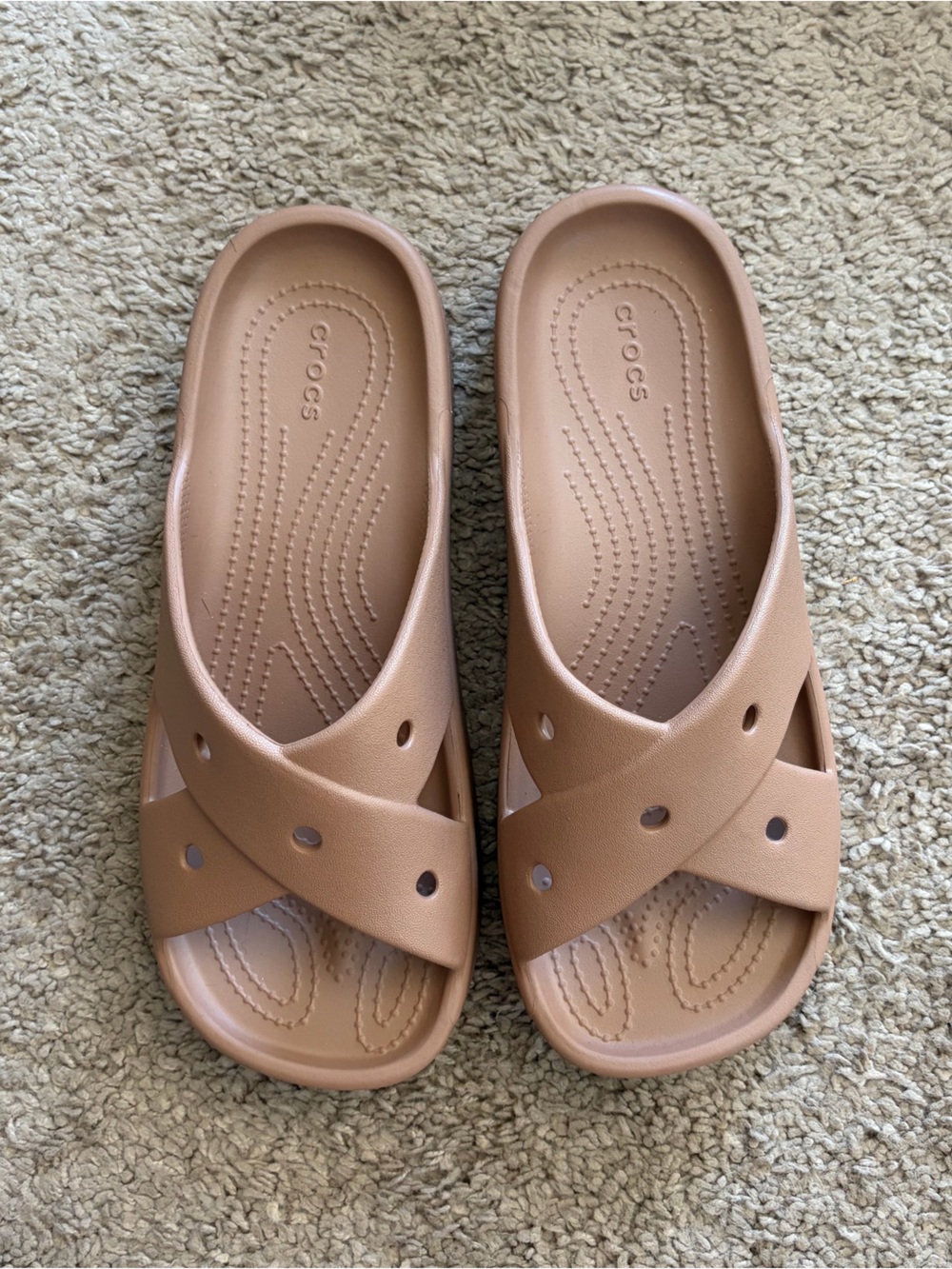 Crocs Women's Classic Womens Cross Strap Sandal | Milk Chocolate | Size 9